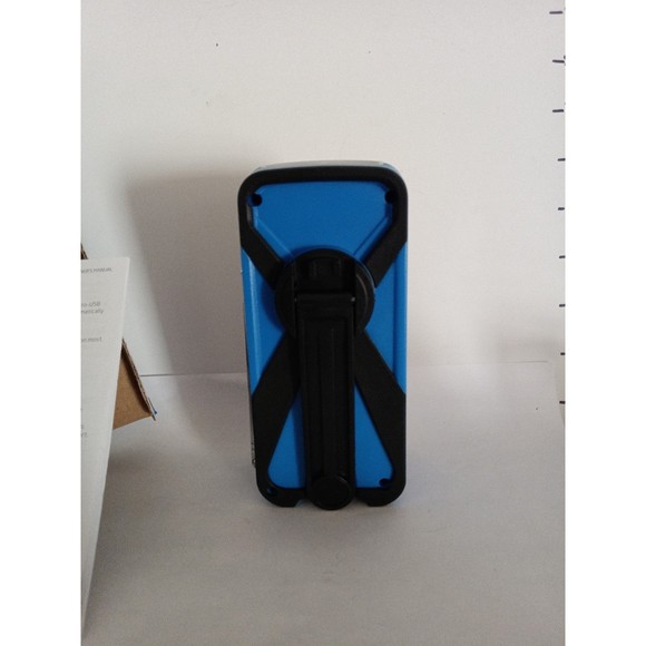 L.L. Bean weather alert radio, charges smartphones - Picture 5 of 7